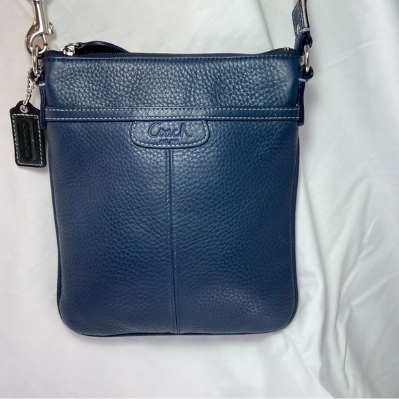 Coach Penelope Legacy Swingpack 42206 Navy Blue Pebbled Leather Crossbody Bag - Picture 2 of 12